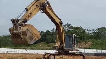 国产09小挖机视频,高效作业，品质卓越的工程利器