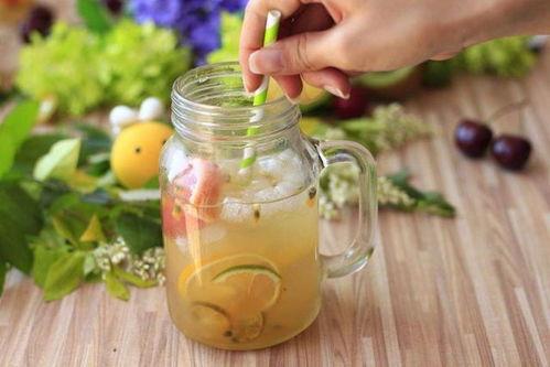 国产瓶装蜂蜜测评视频,品质与口感大揭秘