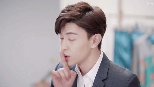 国产女主虐恋男视频,女主深情虐恋，男主心碎成河